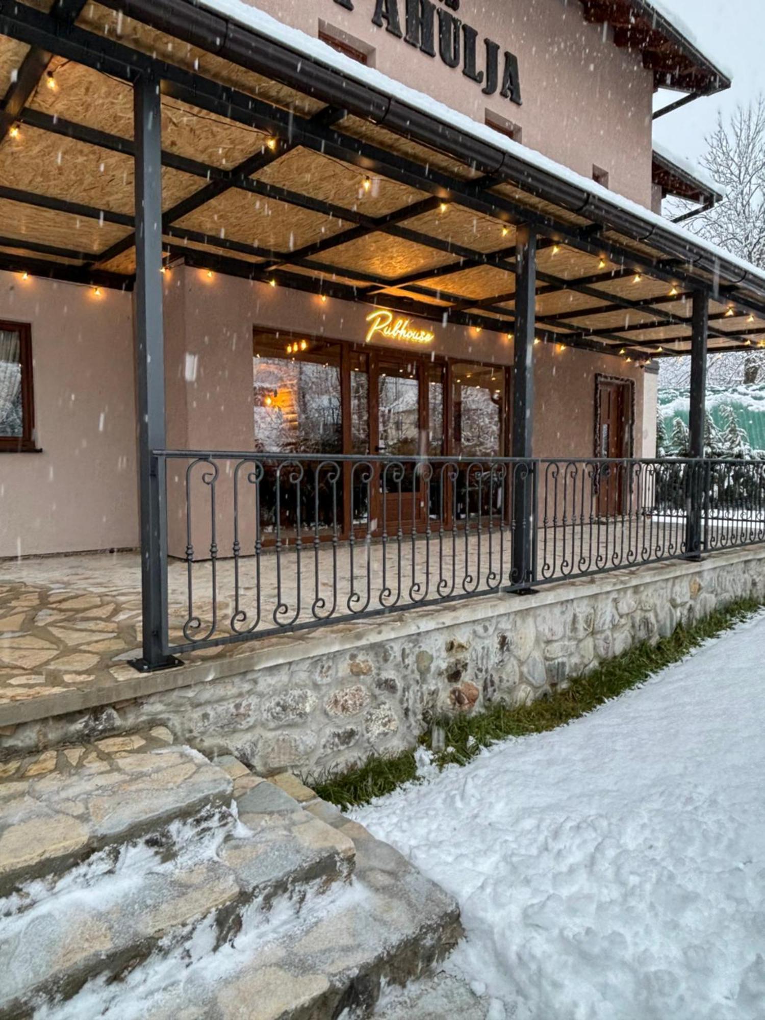 Pubhouse & Rooms Pahulja Kolasin Exterior photo